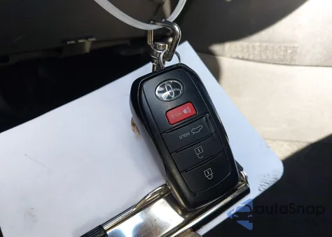 2025 Toyota Corolla Se из США, поврежденный, VIN 5YFP4MCE1SP246890